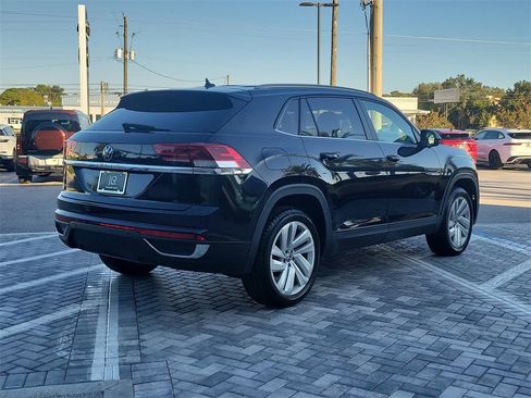 Used 2021 Volkswagen Atlas Cross Sport SE image 5