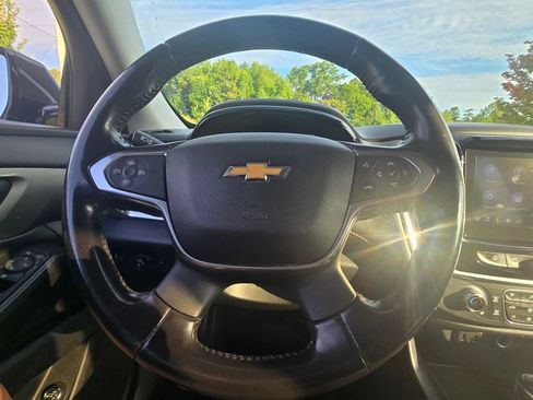 Used 2020 Chevrolet Traverse LT AWD/4WD image 25