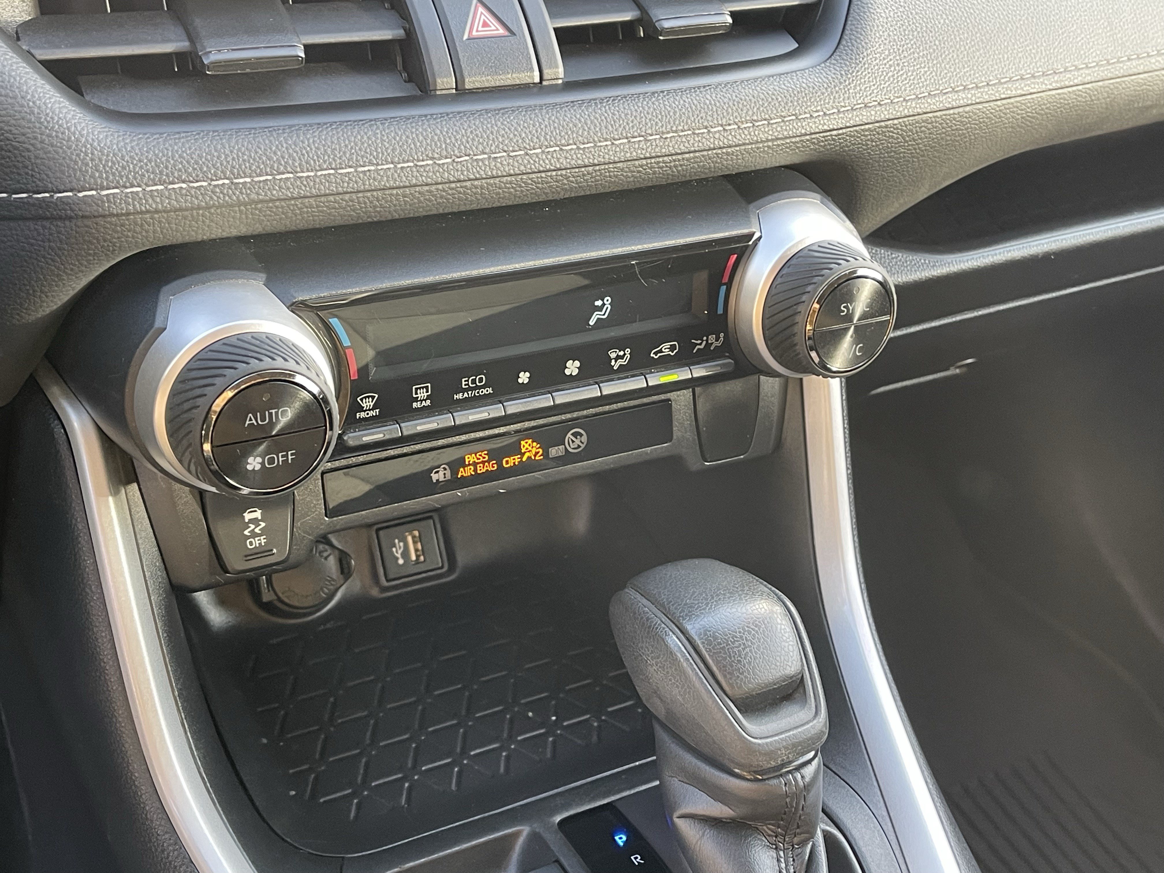 Certified 2024 Toyota RAV4 LE AWD/4WD image 22