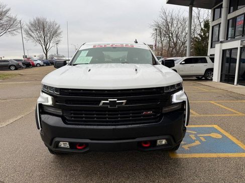 Used 2021 Chevrolet Silverado 1500 LT Trail Boss w/ Bed Protection Package AWD/4WD image 2