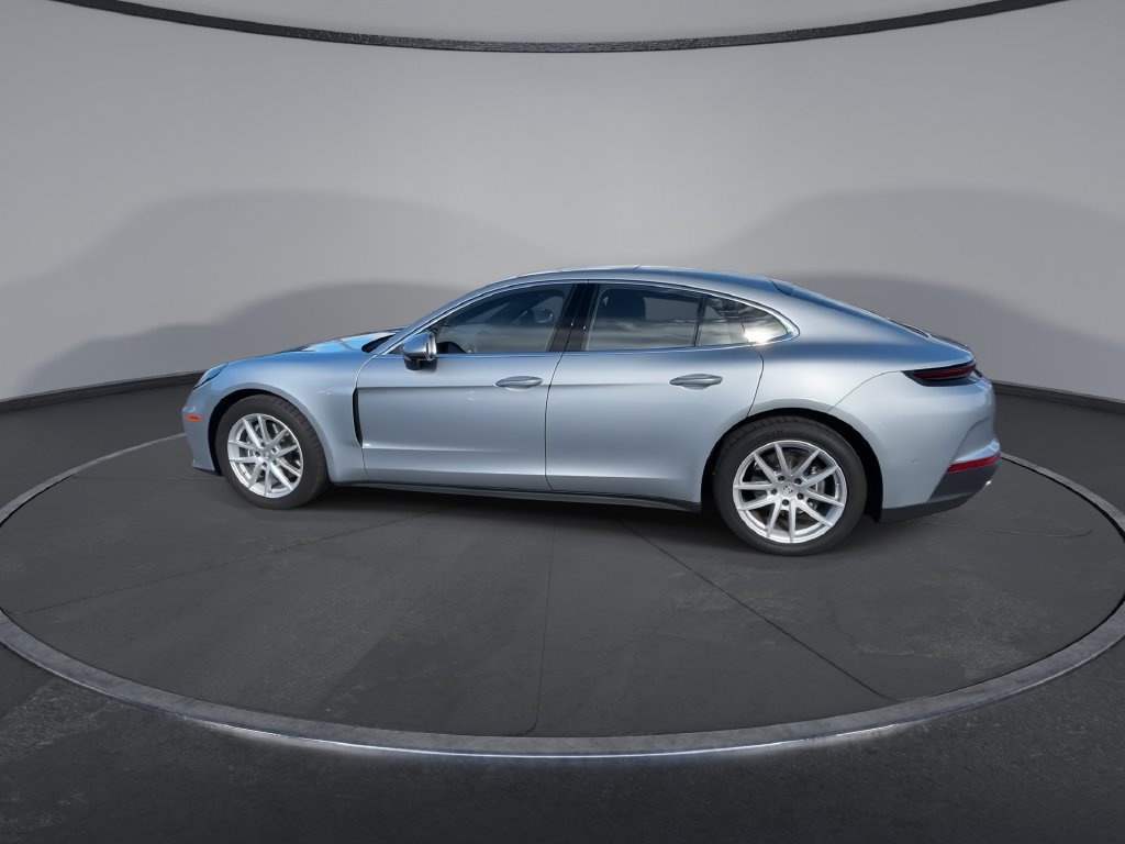 Used 2026 Porsche Panamera w/ Premium Package RWD image 6