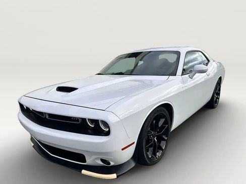 Used 2022 Dodge Challenger GT RWD image 13