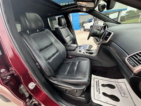 Used 2017 Jeep Grand Cherokee Limited AWD/4WD image 35