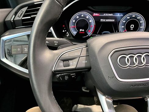 Used 2024 Audi Q3 2.0T Premium Plus w/ Premium Plus Package image 19