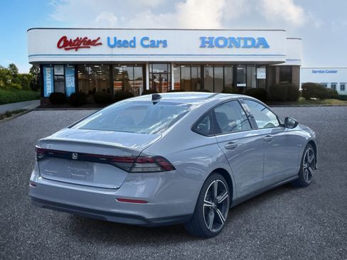 Used 2026 Honda Accord SE image 5