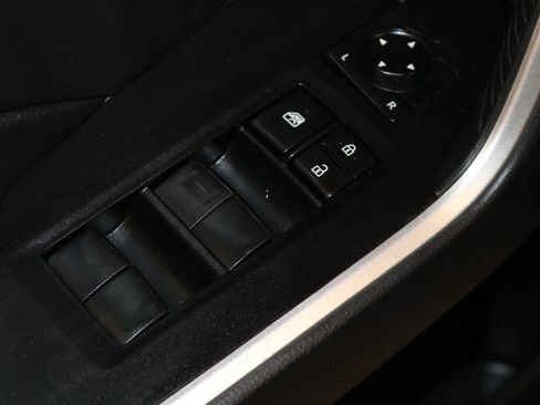 Used 2021 Toyota RAV4 LE image 60