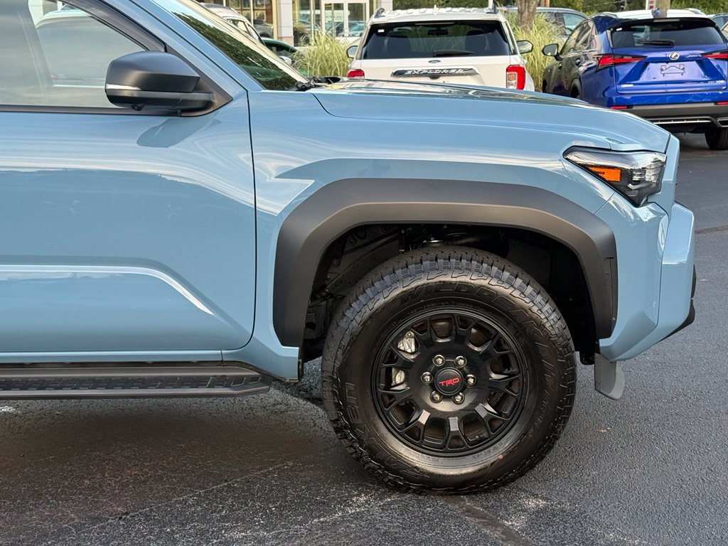 Used 2025 Toyota 4Runner TRD Off-Road Premium AWD/4WD image 9