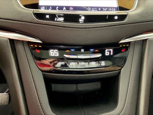 Used 2021 Cadillac XT5 Premium Luxury AWD/4WD image 36