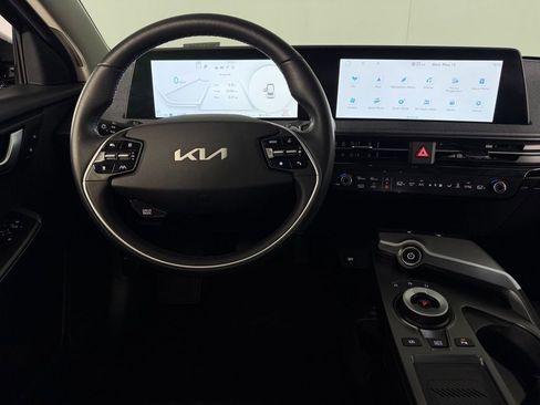 Used 2024 Kia EV6 Light RWD image 28