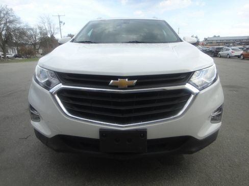Used 2019 Chevrolet Equinox LT w/ Sun & Navigation Package image 2