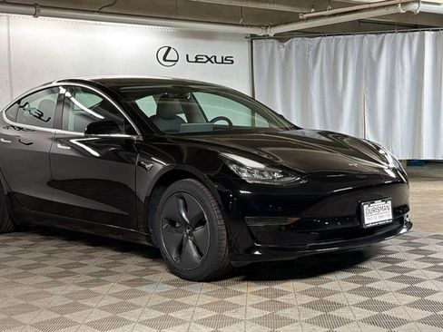 Used 2020 Tesla Model 3 Standard Range image 3