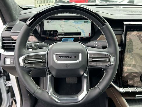 New 2026 GMC Acadia Denali Ultimate AWD/4WD image 11