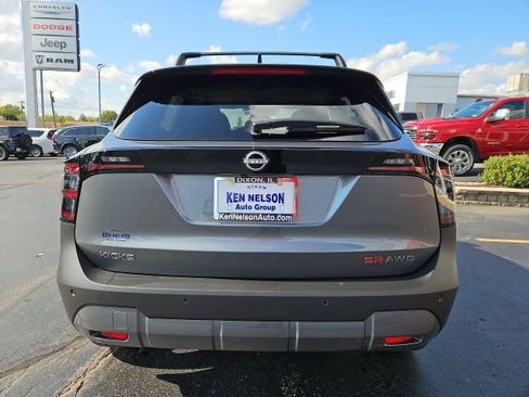 New 2026 Nissan Kicks SR w/ Cold Weather Package AWD/4WD image 4