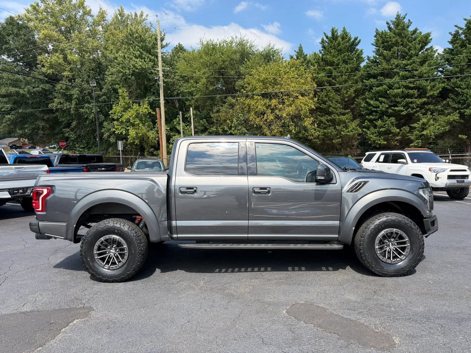 Used 2019 Ford F150 Raptor w/ Equipment Group 802A Luxury AWD/4WD image 6