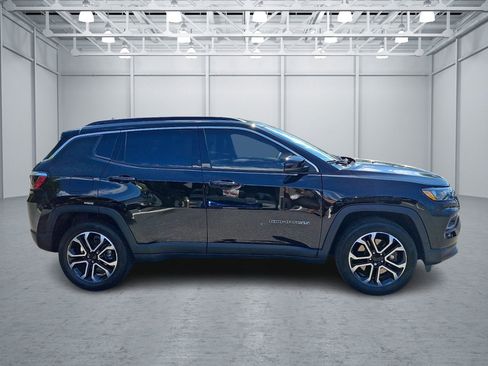 Used 2023 Jeep Compass Limited AWD/4WD image 10