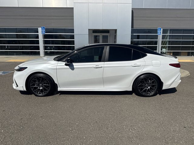 Used 2025 Toyota Camry XSE FWD image 2