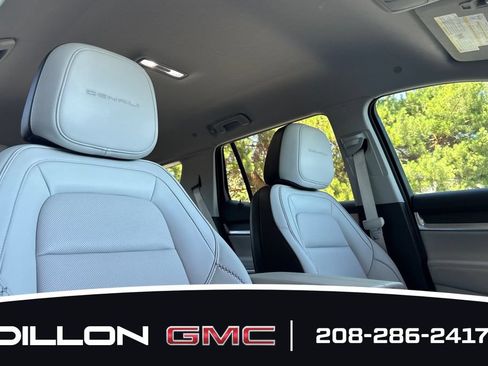 Used 2026 GMC Terrain Denali AWD/4WD image 20