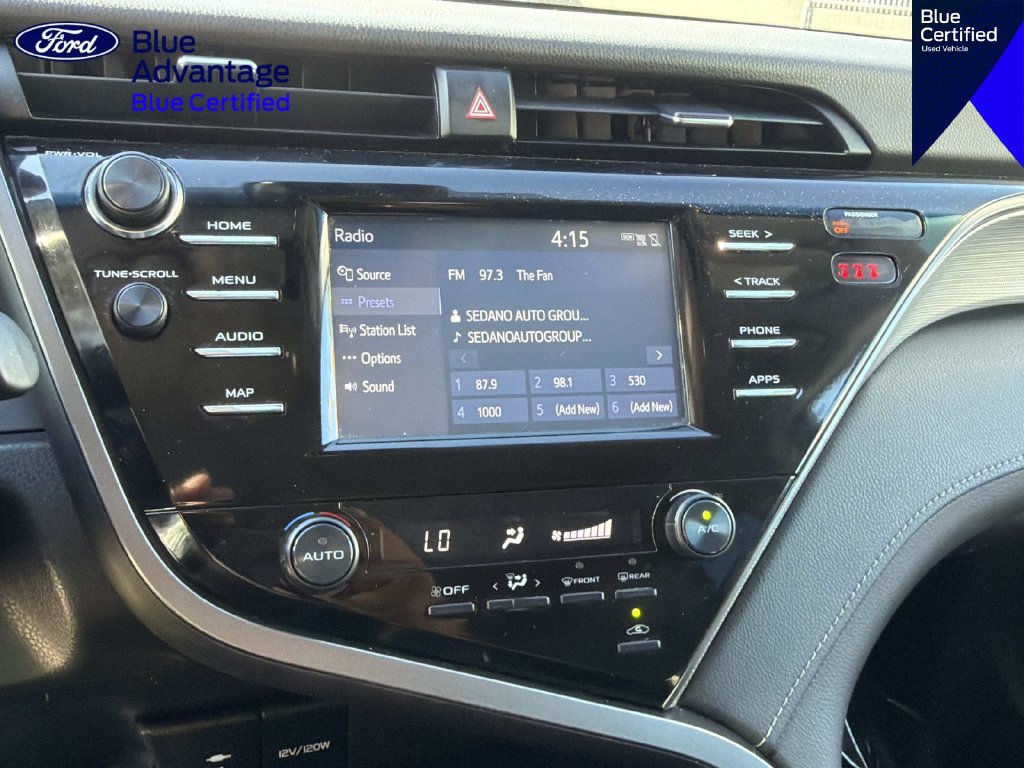 Used 2019 Toyota Camry SE FWD image 19