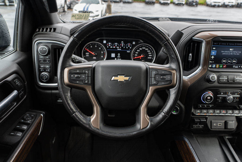 Used 2022 Chevrolet Silverado 1500 High Country w/ Safety Package II AWD/4WD image 15