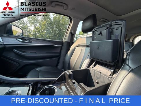 Used 2023 Jeep Grand Cherokee L Limited AWD/4WD image 29