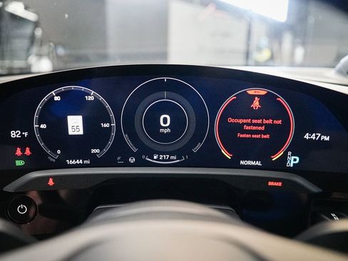Used 2020 Porsche Taycan Turbo AWD/4WD image 19