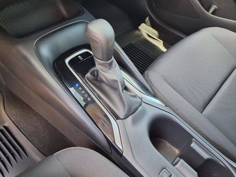 Used 2024 Toyota Corolla LE FWD image 22