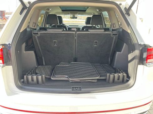 Used 2021 Volkswagen Atlas SEL Premium image 26