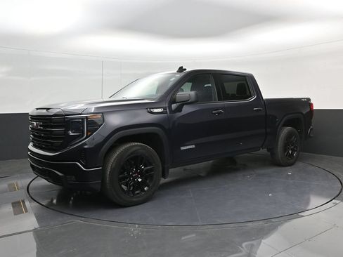 Used 2025 GMC Sierra 1500 Elevation AWD/4WD image 4