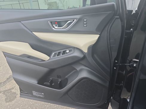 Used 2022 Subaru Ascent Limited image 37
