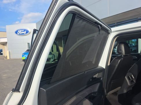 Used 2021 Volkswagen Atlas SE w/ Panoramic Sunroof Package AWD/4WD image 39
