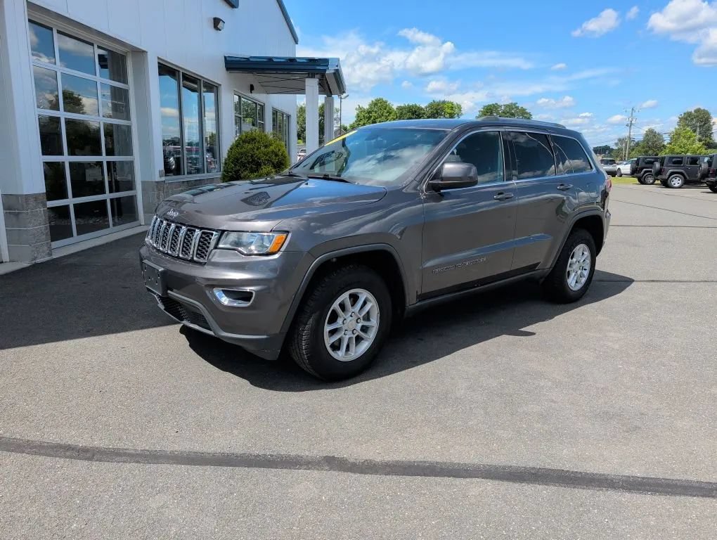 Used 2018 Jeep Grand Cherokee Laredo AWD/4WD image 10