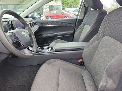 Used 2025 Toyota Camry LE FWD image 18