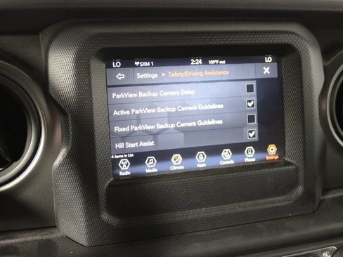 Used 2023 Jeep Wrangler Unlimited w/ Cold Weather Group AWD/4WD image 18