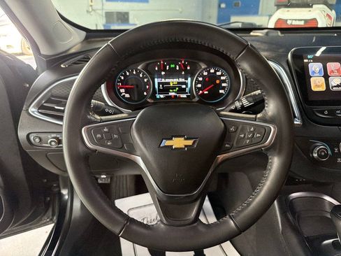 Used 2018 Chevrolet Malibu LT w/ Redline Edition FWD image 21
