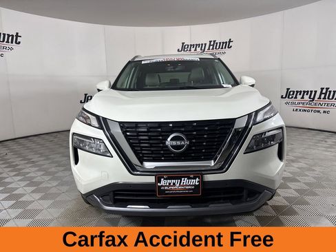 Used 2023 Nissan Rogue SL w/ SL Premium Package image 3