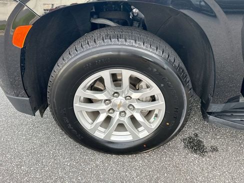 Certified 2024 Chevrolet Suburban LT image 31