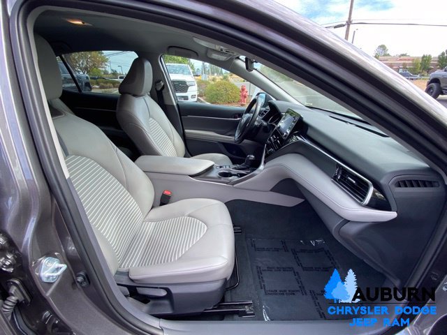 Used 2023 Toyota Camry SE FWD image 12