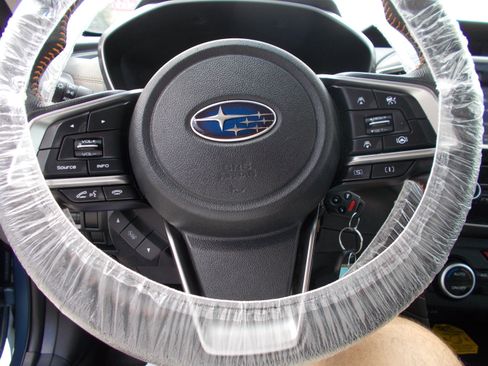 Used 2022 Subaru Crosstrek 2.0i Premium AWD/4WD image 14