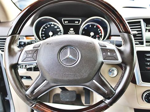 Used 2014 Mercedes-Benz ML 350 4MATIC image 11
