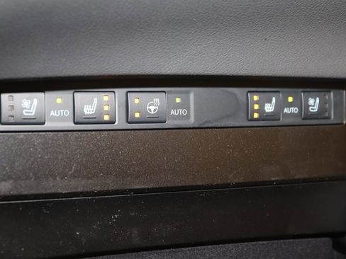 Used 2024 Lexus ES 350 w/ Premium Package image 8