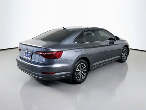 Certified 2021 Volkswagen Jetta SE w/ SE Cold Weather Package FWD image 9