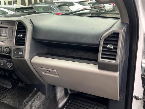 Used 2022 Ford F250 XL w/ STX Appearance Package image 14