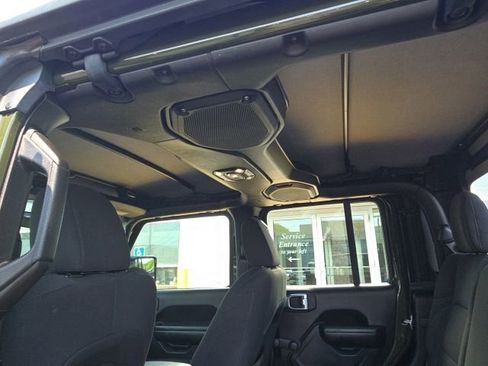 Used 2022 Jeep Gladiator Sport w/ Auxiliary Switch Group AWD/4WD image 57
