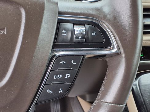 Certified 2021 Lincoln Nautilus AWD w/ Equipment Group 101A image 22