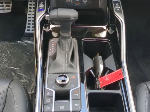 New 2025 Kia Sorento SX image 16