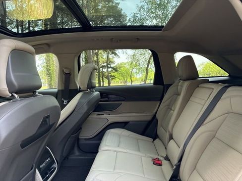 Used 2025 Lincoln Nautilus Reserve w/ Jet Appearance Package image 22