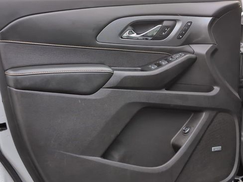 Used 2021 Chevrolet Traverse Premier w/ Redline Edition FWD image 14