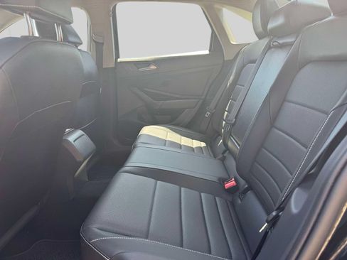 Used 2022 Volkswagen Jetta SE FWD image 10