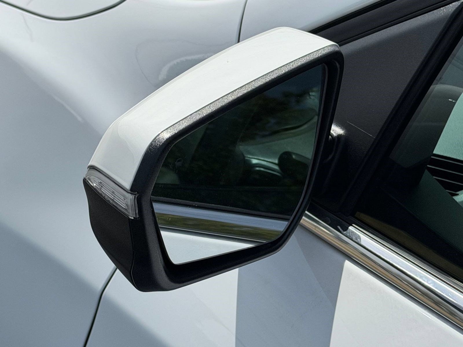 Used 2019 Chevrolet Equinox LT FWD image 32