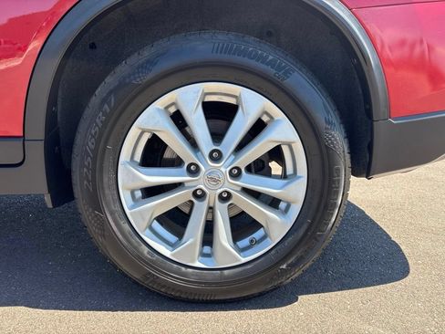 Used 2014 Nissan Rogue SV w/ SV Family Package FWD image 34